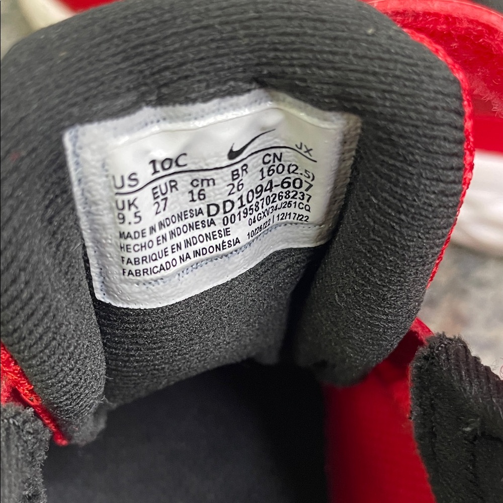 REVOLUTION 6 PS 'UNIVERSITY RED Size 9.5 - Picture 6 of 6